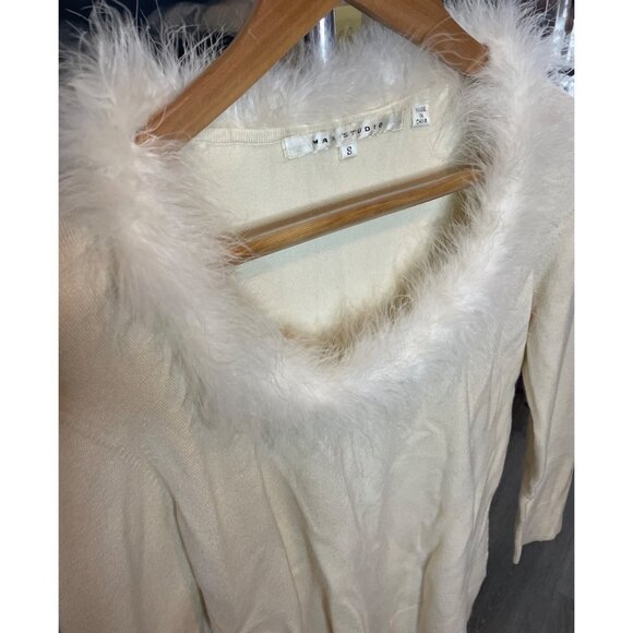 Max Studio Cream Knit Silk Blend Fitted Top with Feathery Boa Neckline Sz S - Picture 4 of 9